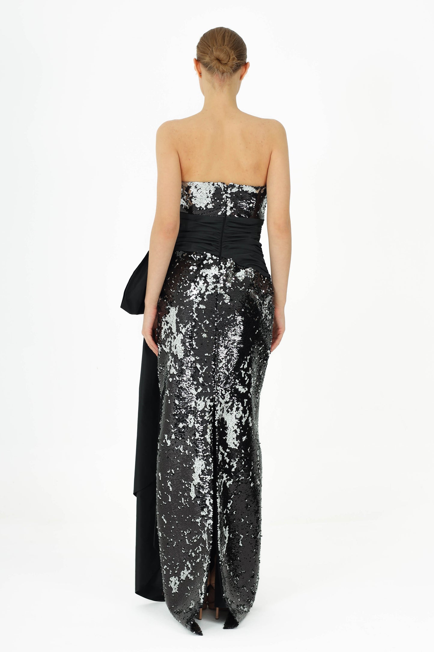 𝐉𝐄𝐍𝐍𝐀 Sequined Bow Evening Dress