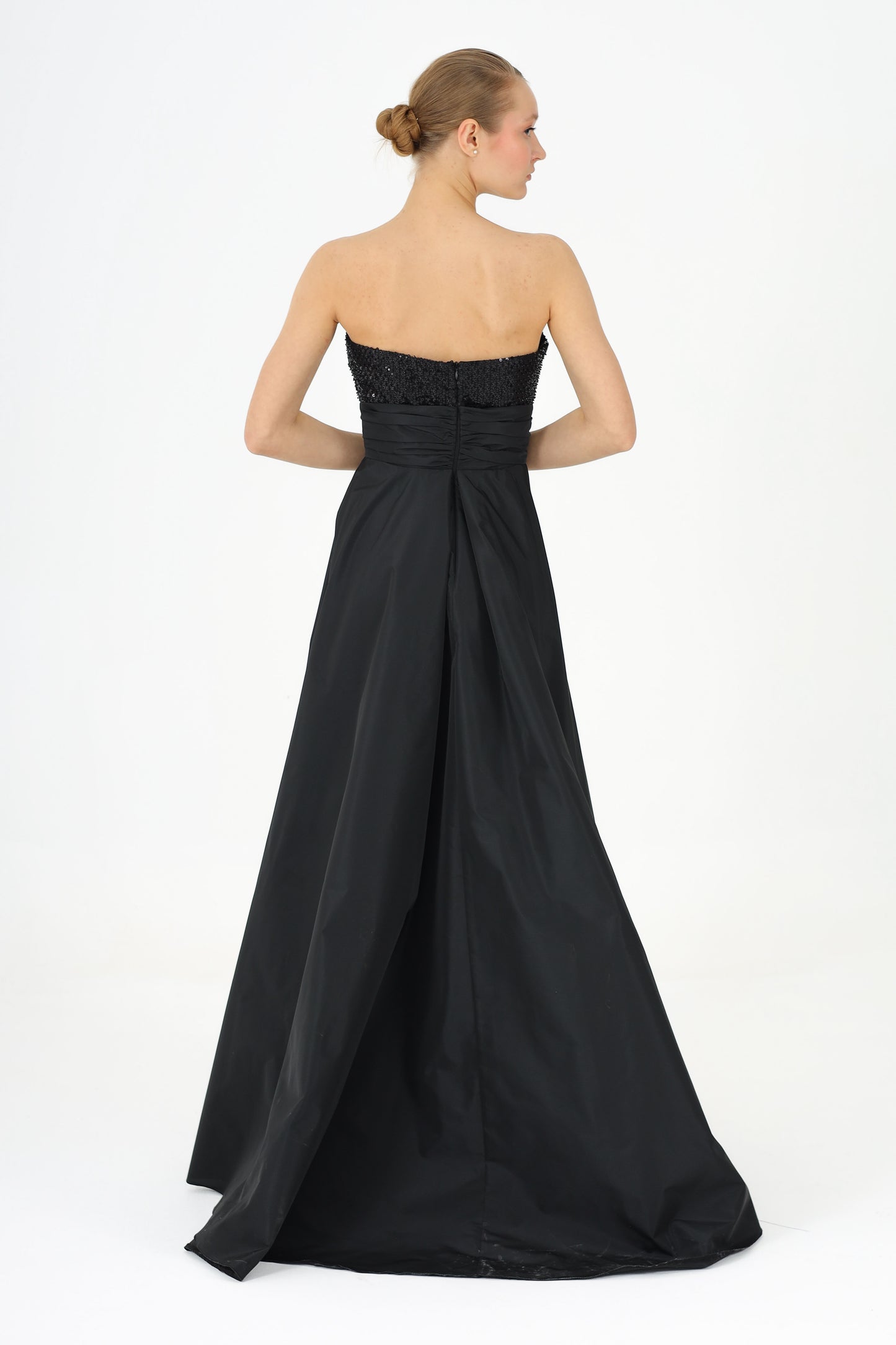 𝐏𝐄𝐑𝐑𝐘 Strapless Stoned Collar Taffeta Long Evening Dress